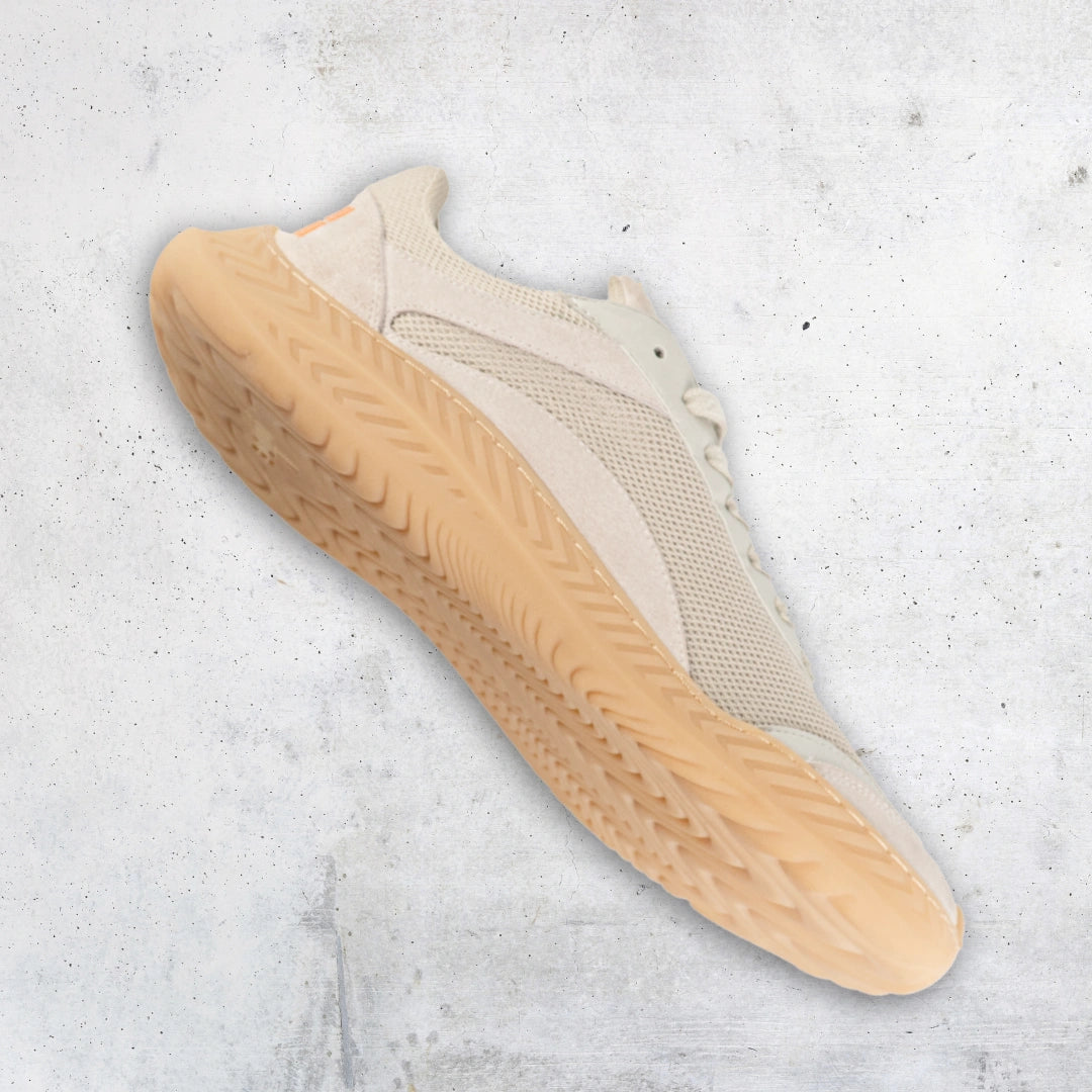 Barefoot Sneaker Aura
