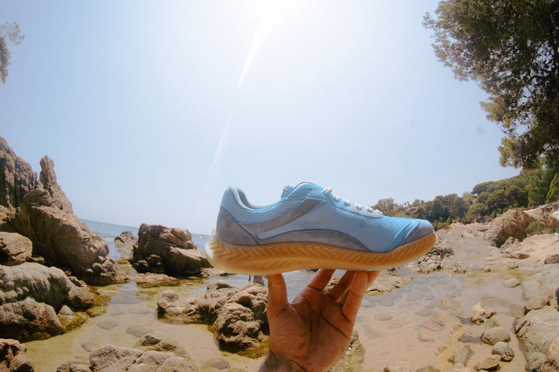Barefoot functional training shoes The Nude Foot - deadlift and strength performance