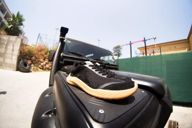 Sneakers Barefoot For Training