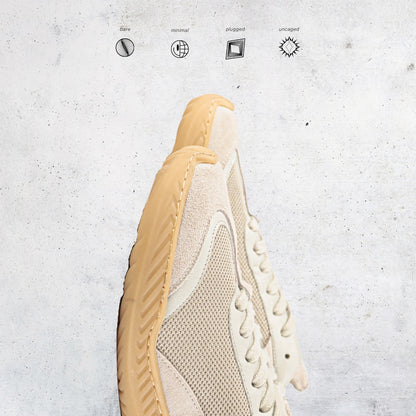 Barefoot Sneaker Aura